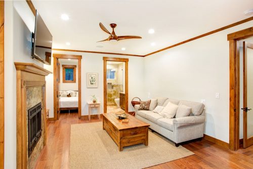 109-Jobs-Peak-14-500x334