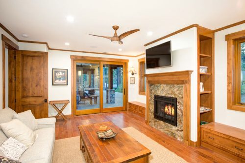 109-Jobs-Peak-15-500x334